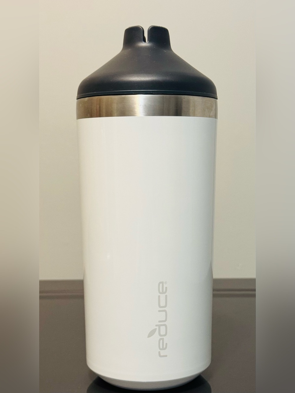 Reduce Chill & Go Wine Bottle Cooler 40 ounce White 🍷🍷 LIKE NEW